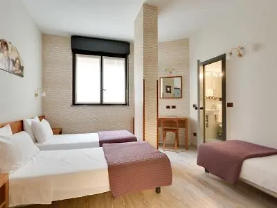 Hotel Roxy Milan 3*,